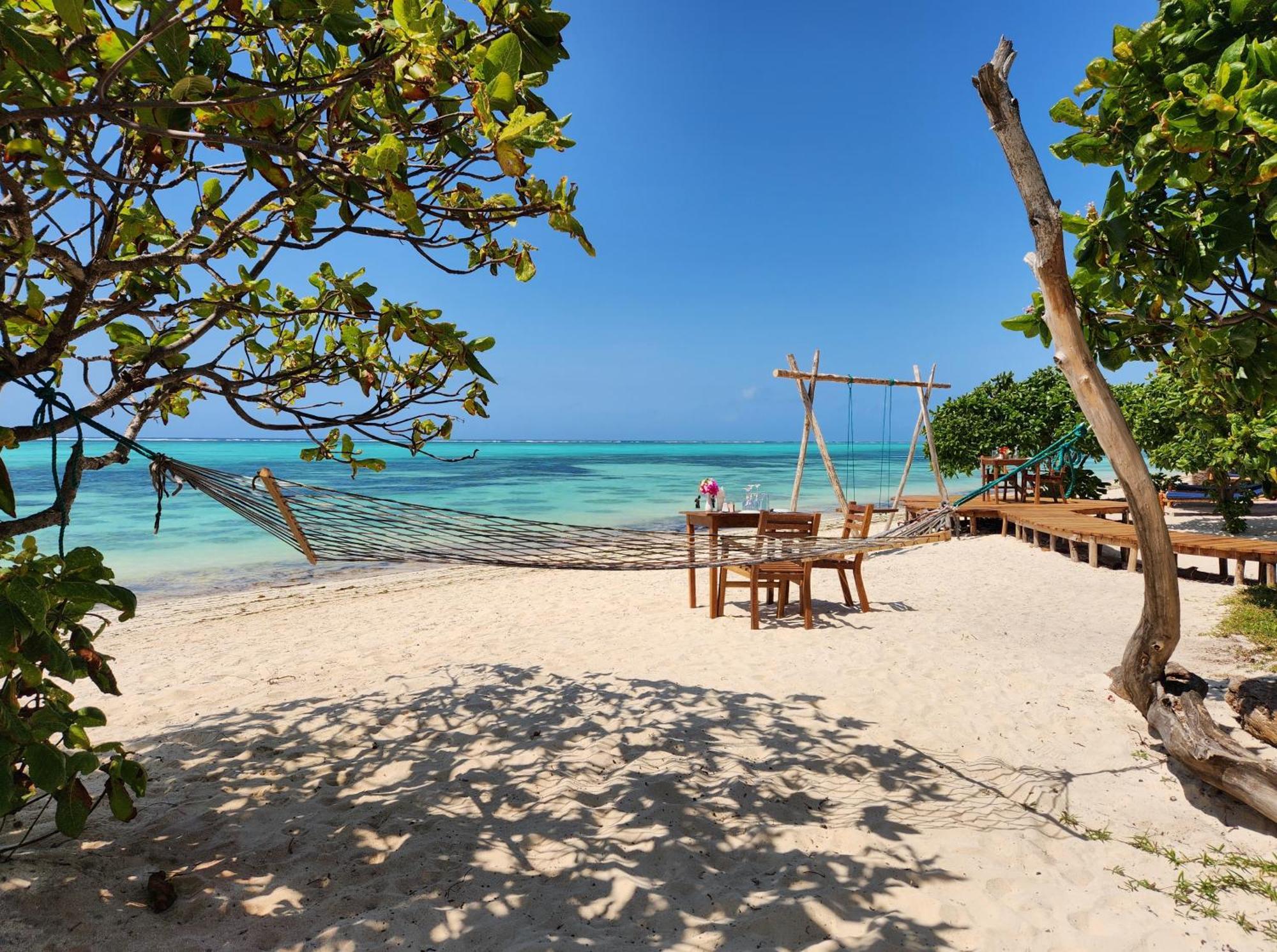 Almas Beach Boutique Hotel Makunduchi Eksteriør bilde
